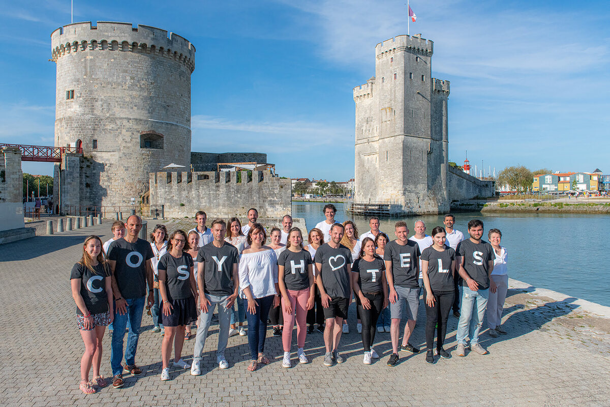Cosy Hotels: The Team