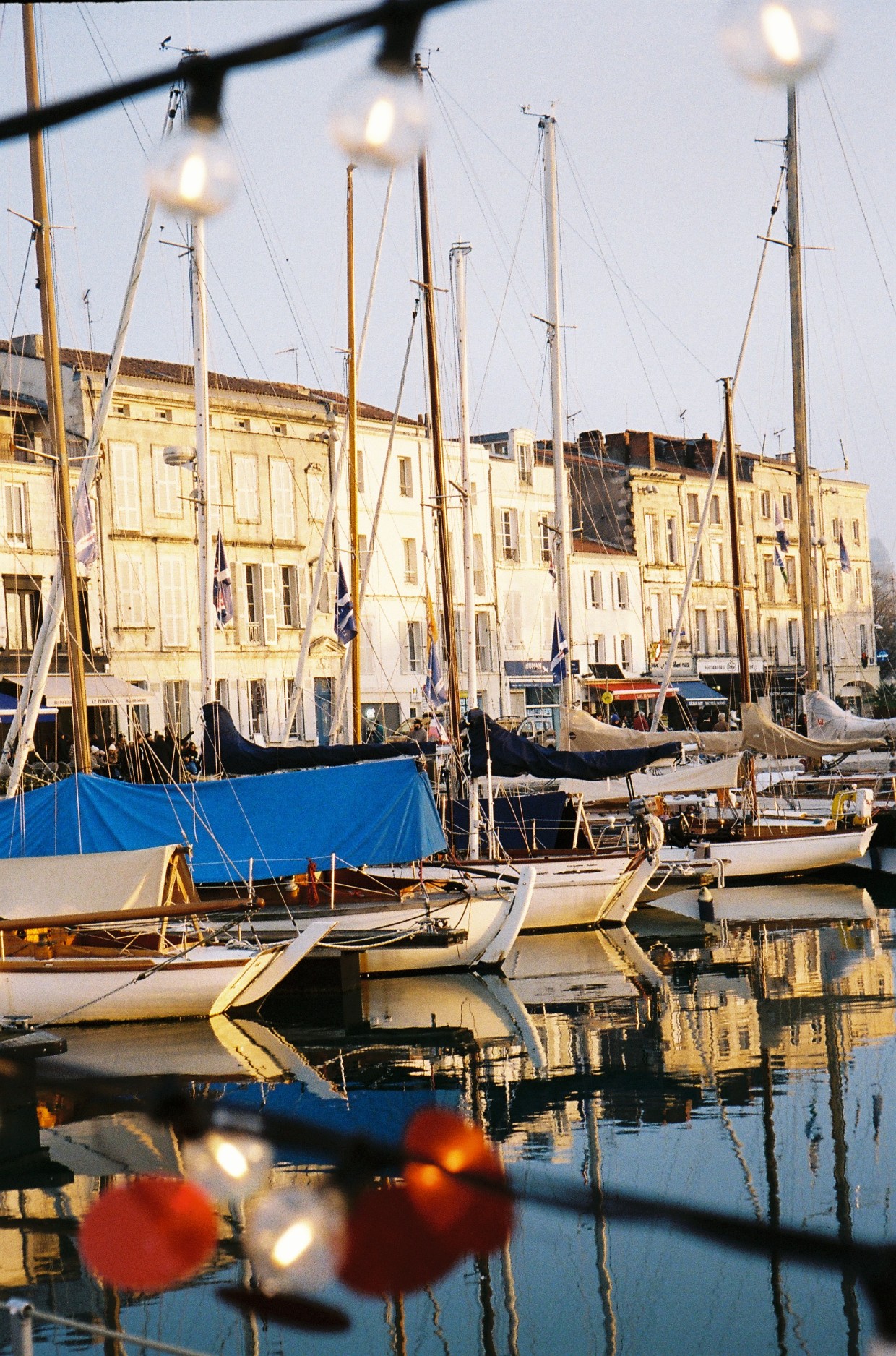 2 4-star hotels in La Rochelle for seminars, team-building activities, and walks